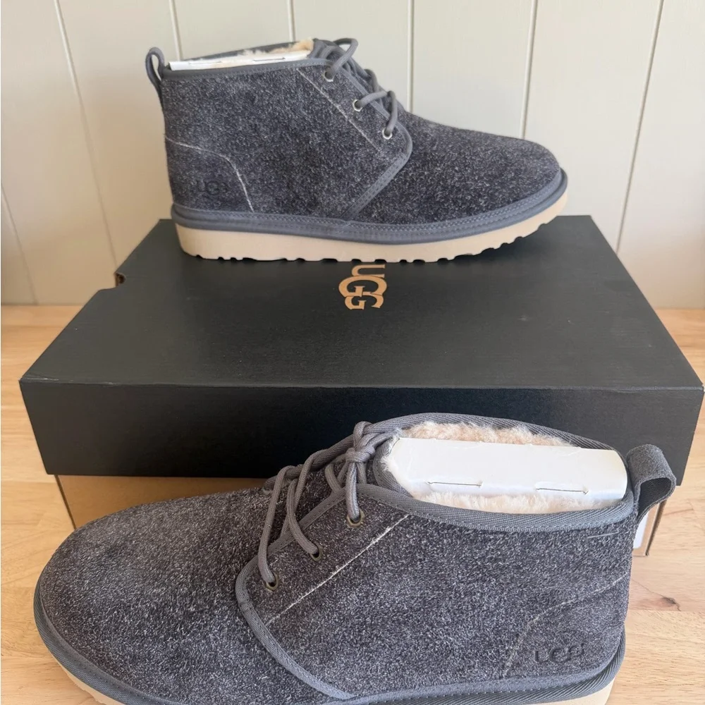UGG Men's Gray Suede Chukka Boots with Cream Sole NWT